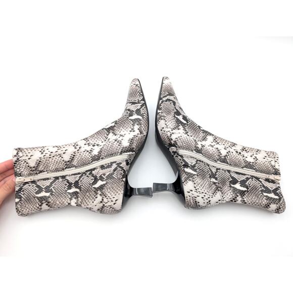 Abound Erinn Pointed Toe Heel Boot Women's Ivory Snake Size US8M EU38.5 - Picture 5 of 11